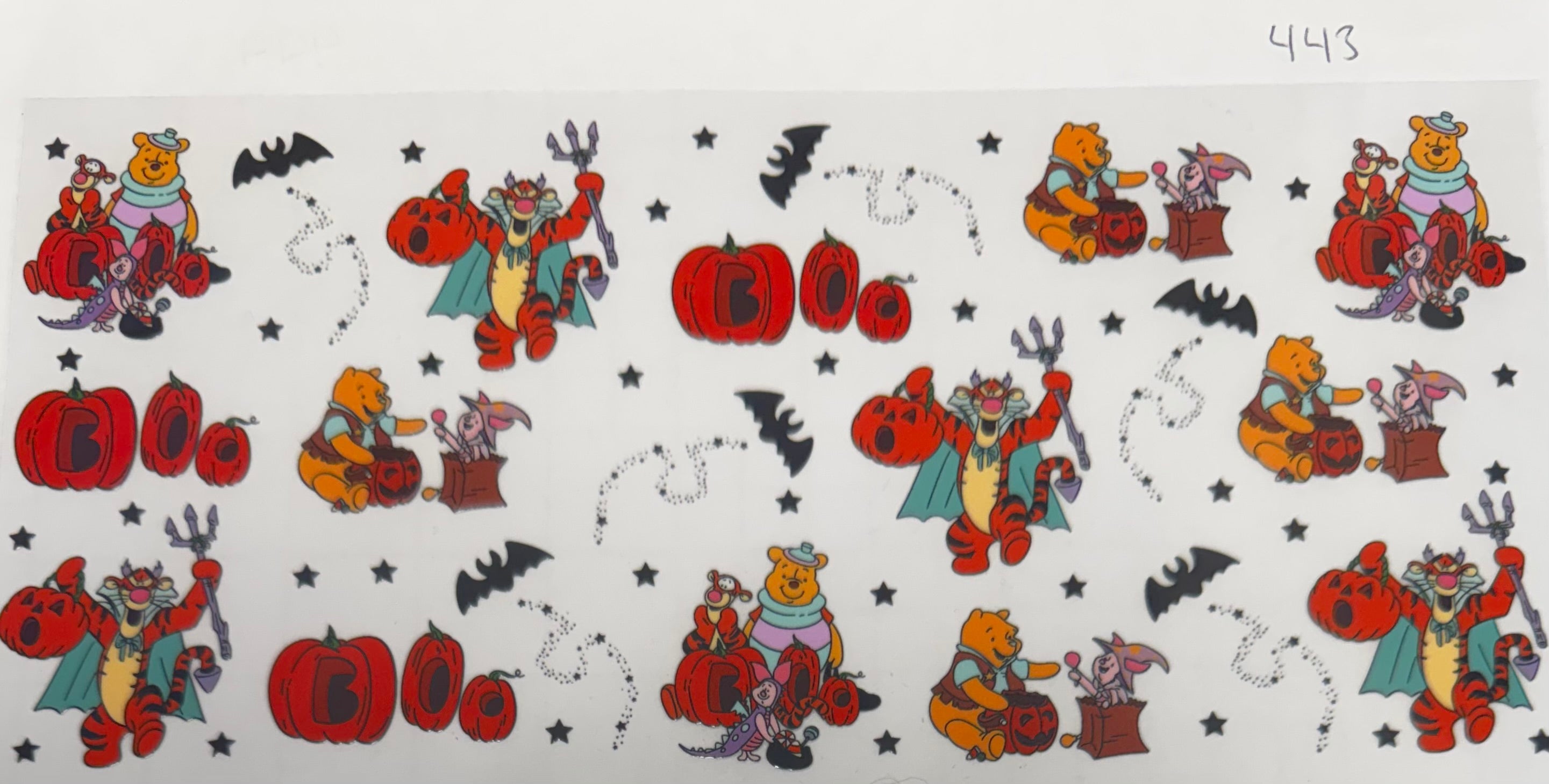 #443 Pooh and friends Halloween