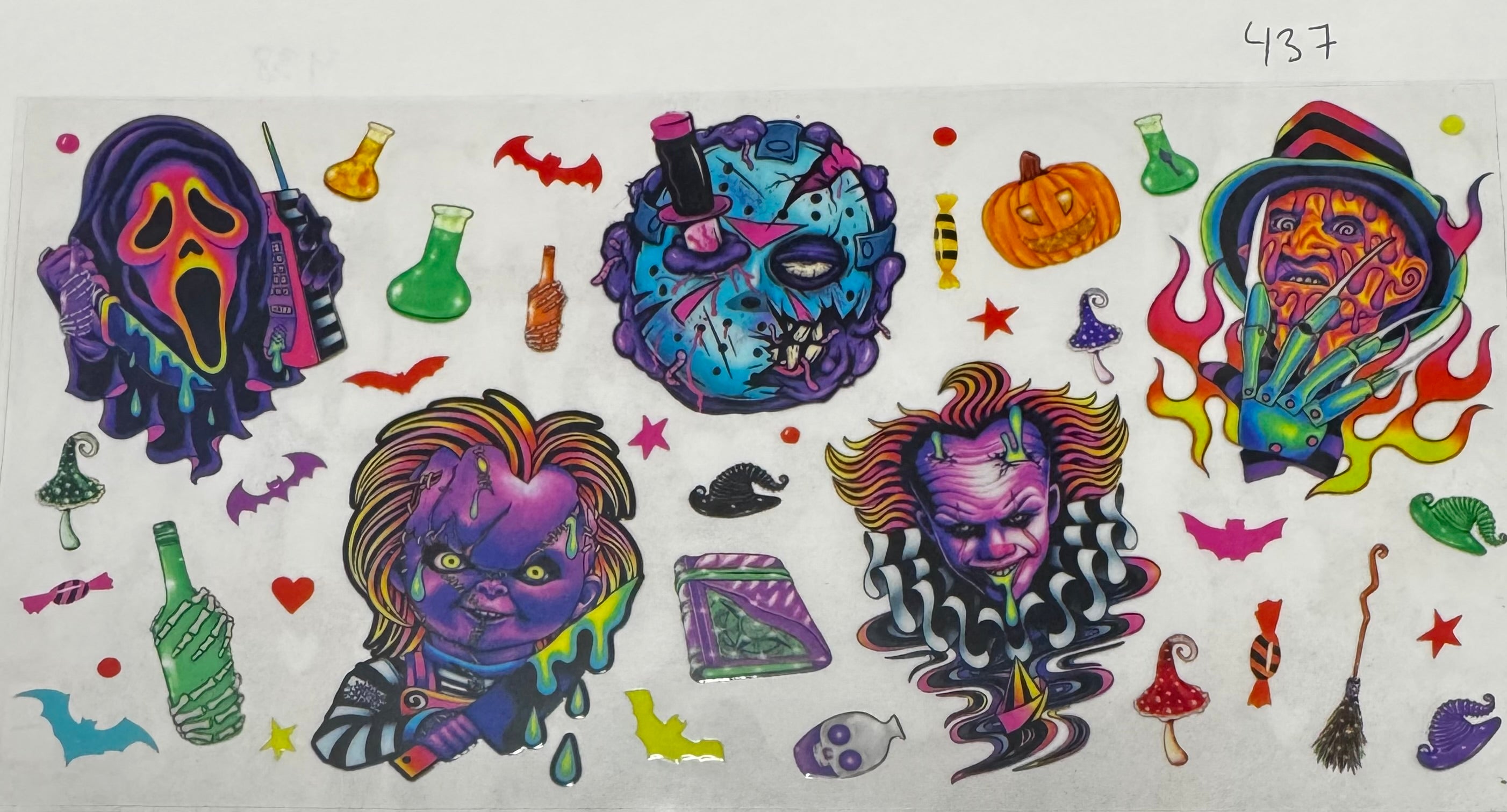 #437 Scary movie main characters